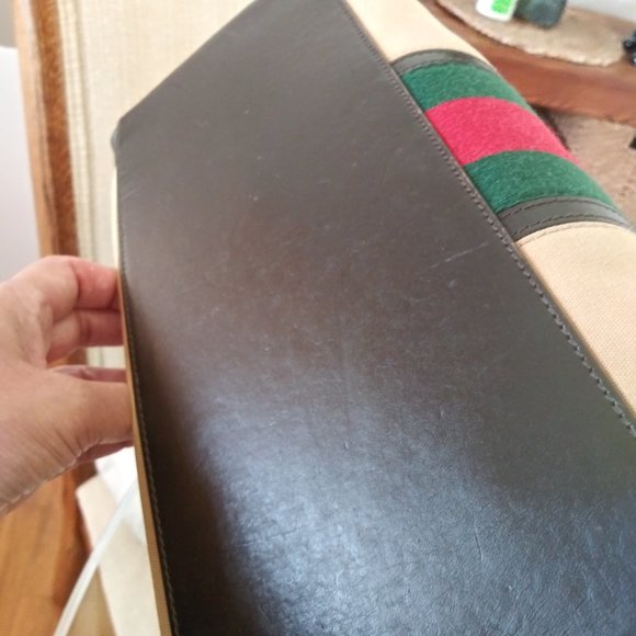 Gucci Shelly Top Handle Tote - Picture 12 of 15